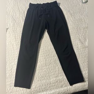 Lululemon black pants size 4